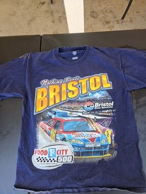 Bristol Motor Speedway Food City 500 Y2K Nascar Fruit of The Loom Tee
